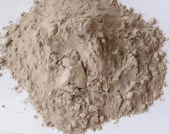 兴海液体速凝剂跟粉体速凝剂的区别用途及施工方式