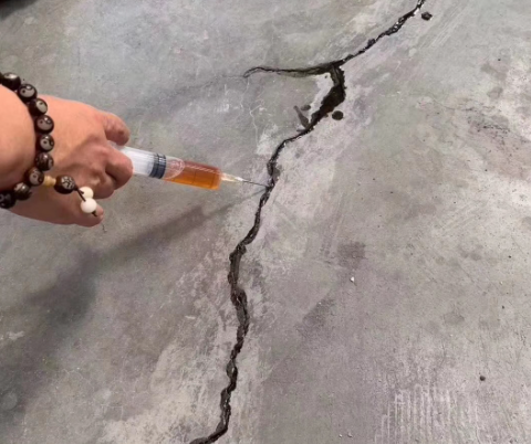 兴海混凝土裂缝修补技术详解​