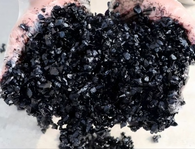 兴海沥青冷补料（沥青砂）的优势特点与施工流程解析